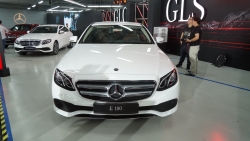 Cận cảnh Mercedes-Benz E180 giá 'mềm' giá từ 2,050 tỷ đồng