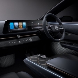 Vì sao Nissan không thiết kế màn hình dạng máy tính bảng?