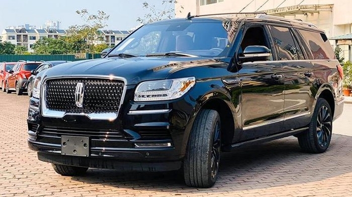 Cận cảnh Lincoln Navigator 2020 giá hơn 8 tỷ tại Việt Nam