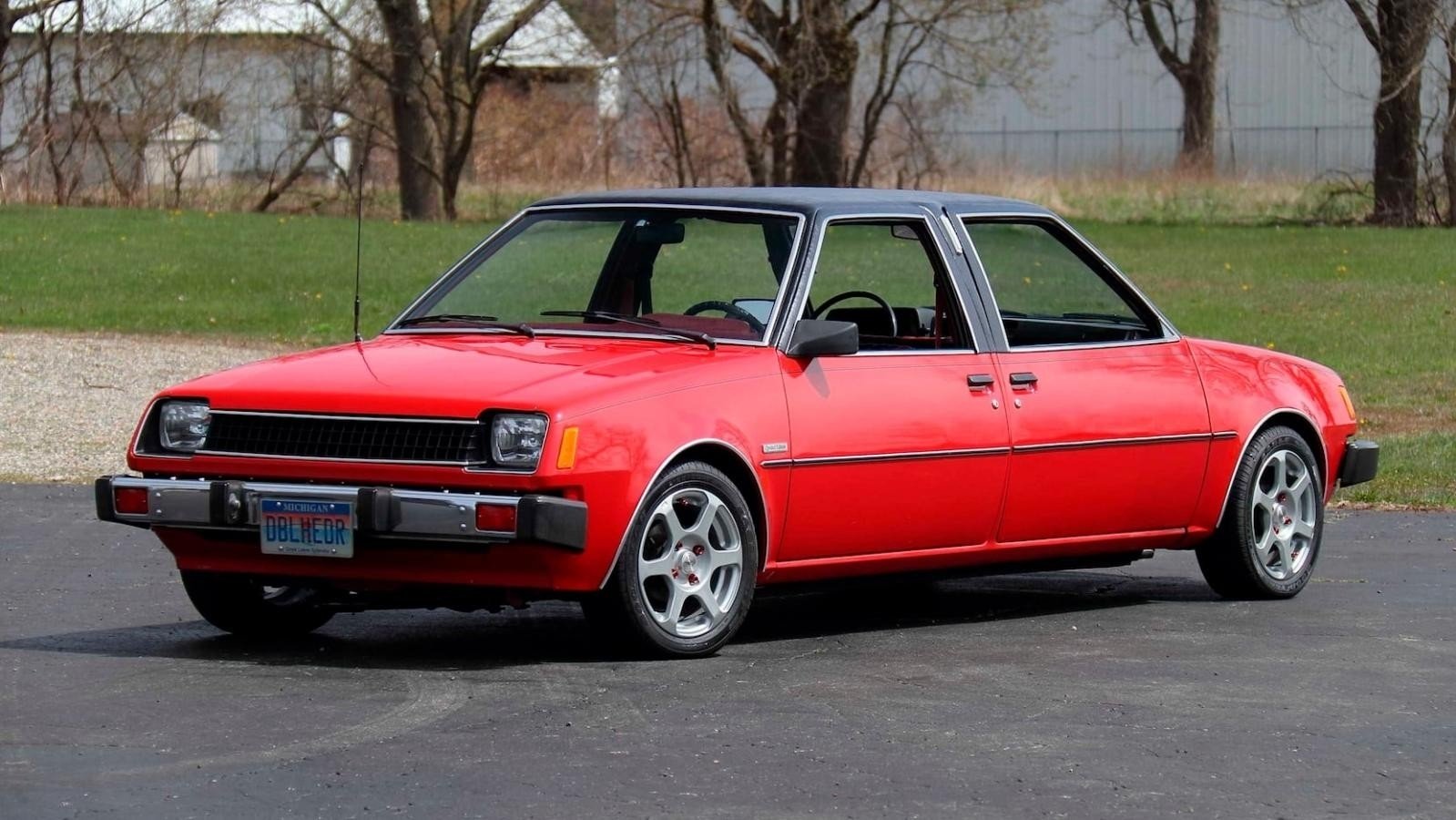 Chiếc ô tô 2 đầu, 2 động cơ đang tìm chủ mới