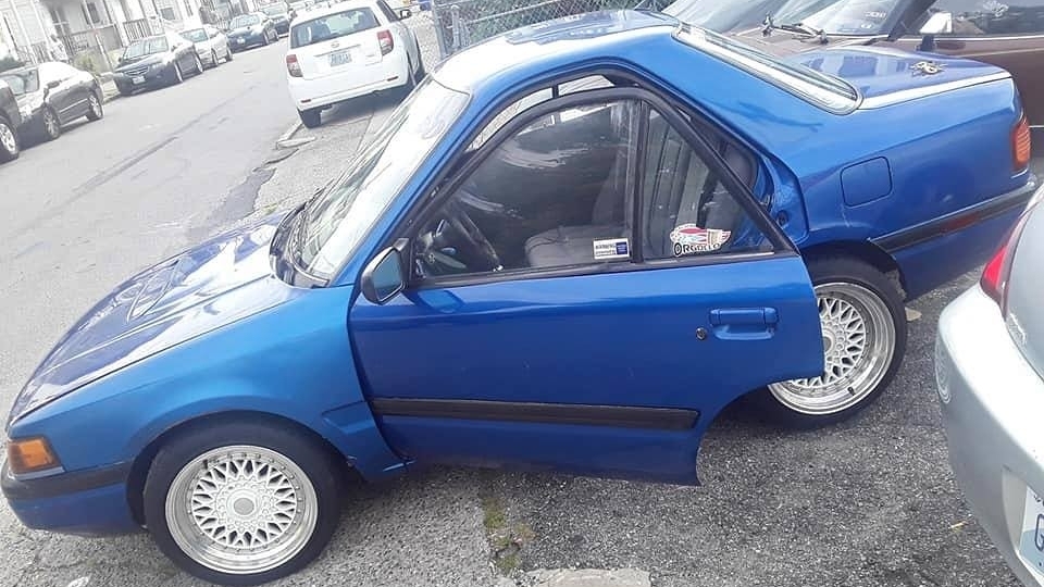 Chiếc Mazda Protege 