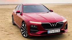 VinFast tặng 100% trước bạ và chương trình bảo hành 5 năm