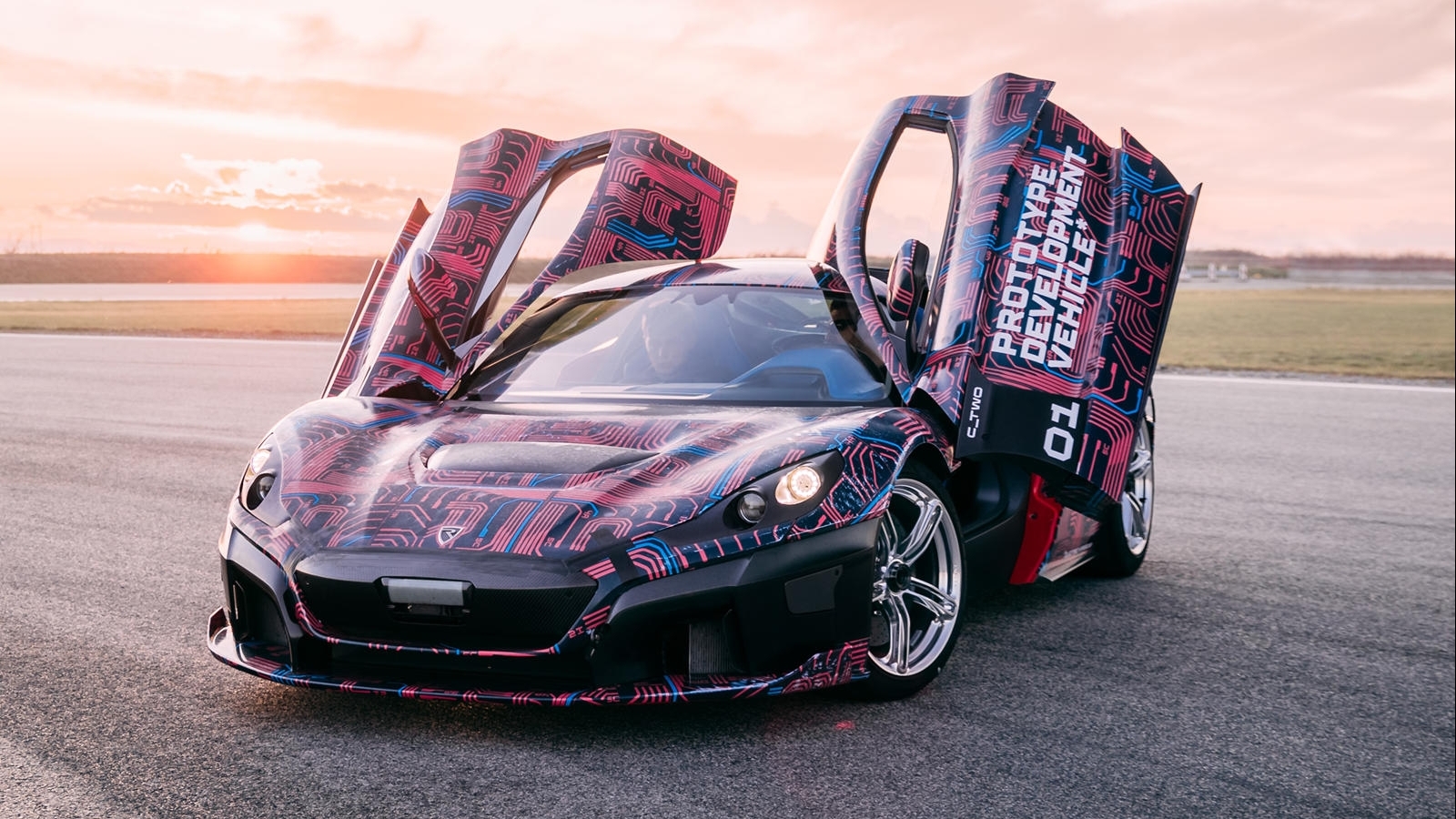 Siêu xe điện Rimac C_Two sẽ được giới thiệu vào năm sau