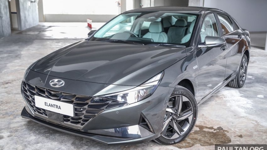 Hyundai Elantra 2021 giá từ 906 triệu đồng tại Malaysia