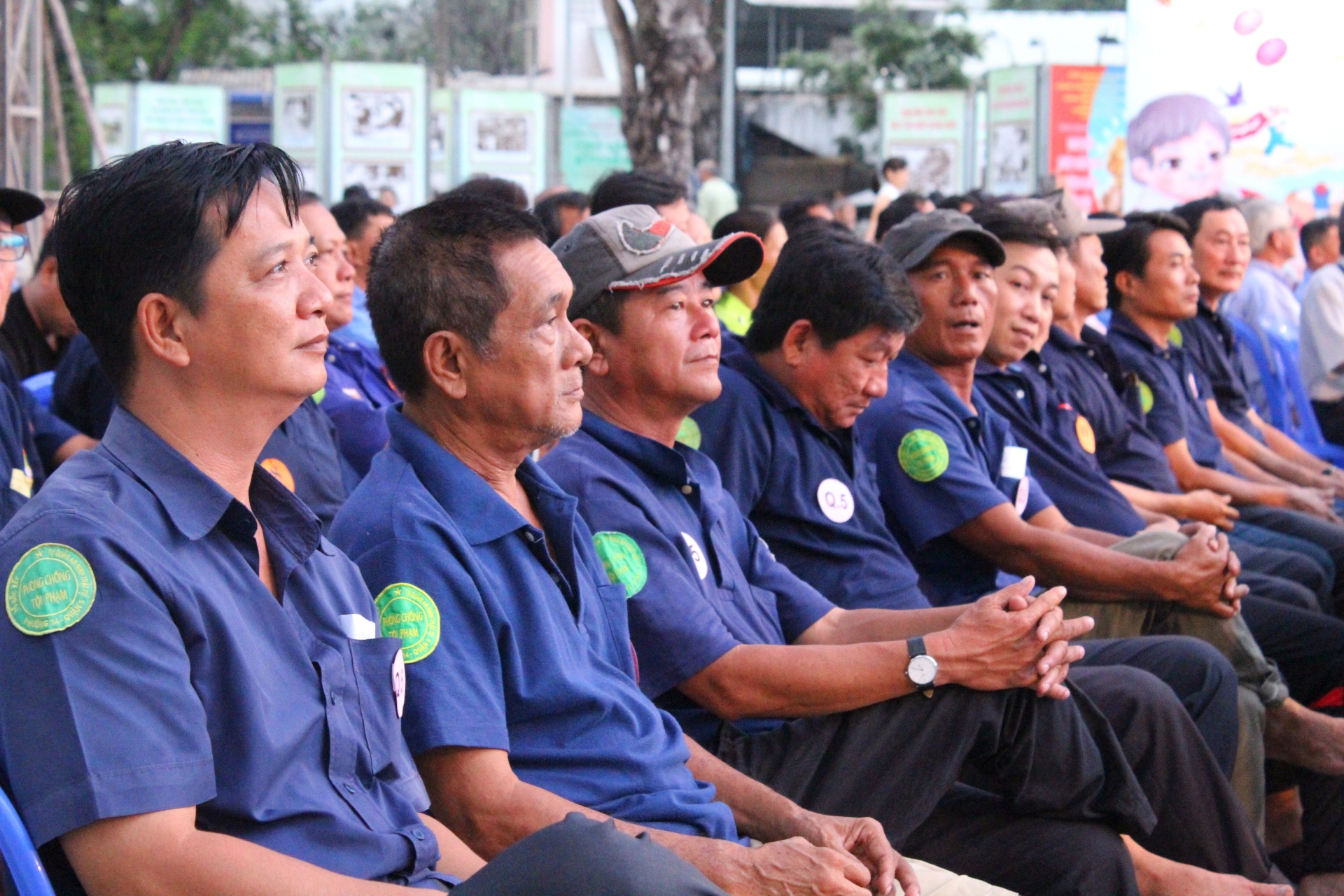 Tặng 231 phần quà cho đoàn viên nghiệp đoàn có hoàn cảnh khó khăn 2020 tang 231 phan qua cho doan vien nghiep doan co hoan canh kho khan 2020