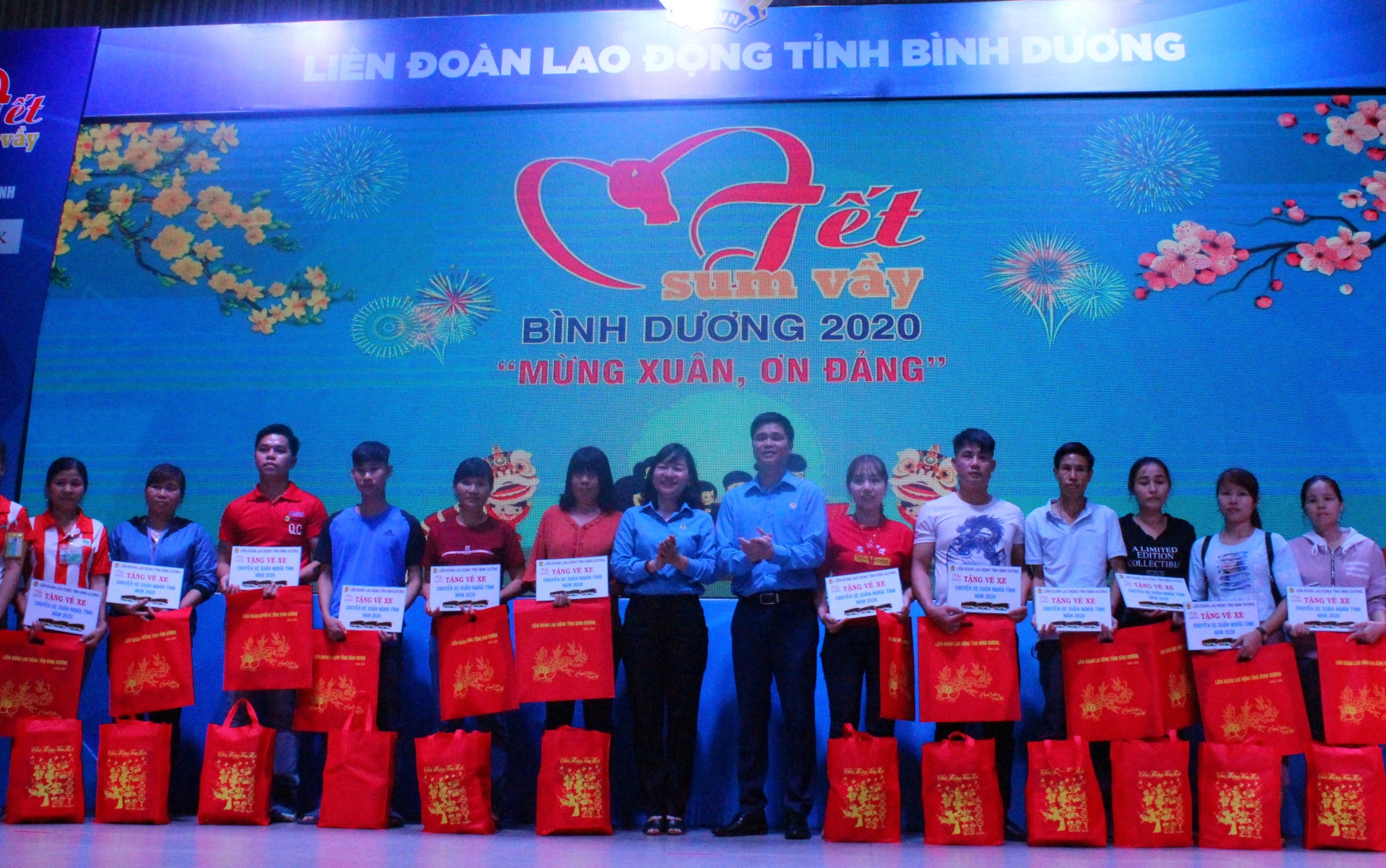 LĐLĐ Bình Dương: Ra mắt Quỹ hỗ hợ công nhân, người lao động đặc biệt khó khăn ldld binh duong ra mat quy ho ho cong nhan nguoi lao dong dac biet kho khan