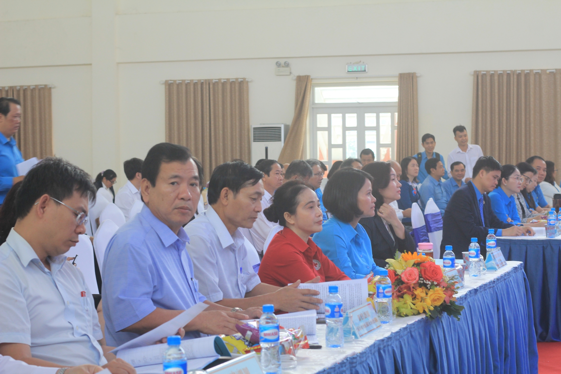 Đặc biệt quan tâm đến người lao động không về quê ăn Tết vì khó khăn Đặc biệt quan tâm đến người lao động không về quê ăn Tết vì khó khăn