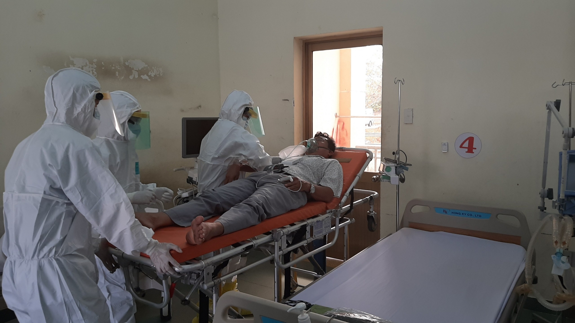 Bệnh viện dã chiến phòng dịch virus corona đầu tiên tại TP.HCM chính thức hoạt động benh vien da chien phong dich virus corona dau tien tai tphcm chinh thuc hoat dong