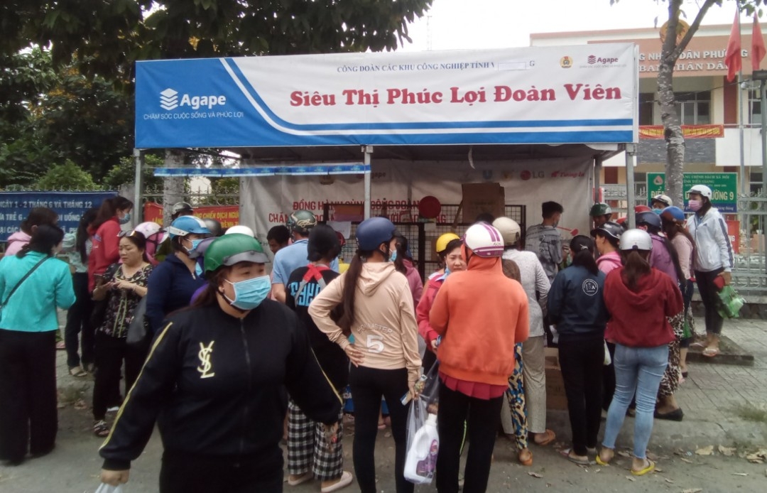 LĐLĐ TP Mỹ Tho: Chăm lo cho người lao động ăn Tết an toàn, đầy đủ, sum vầy