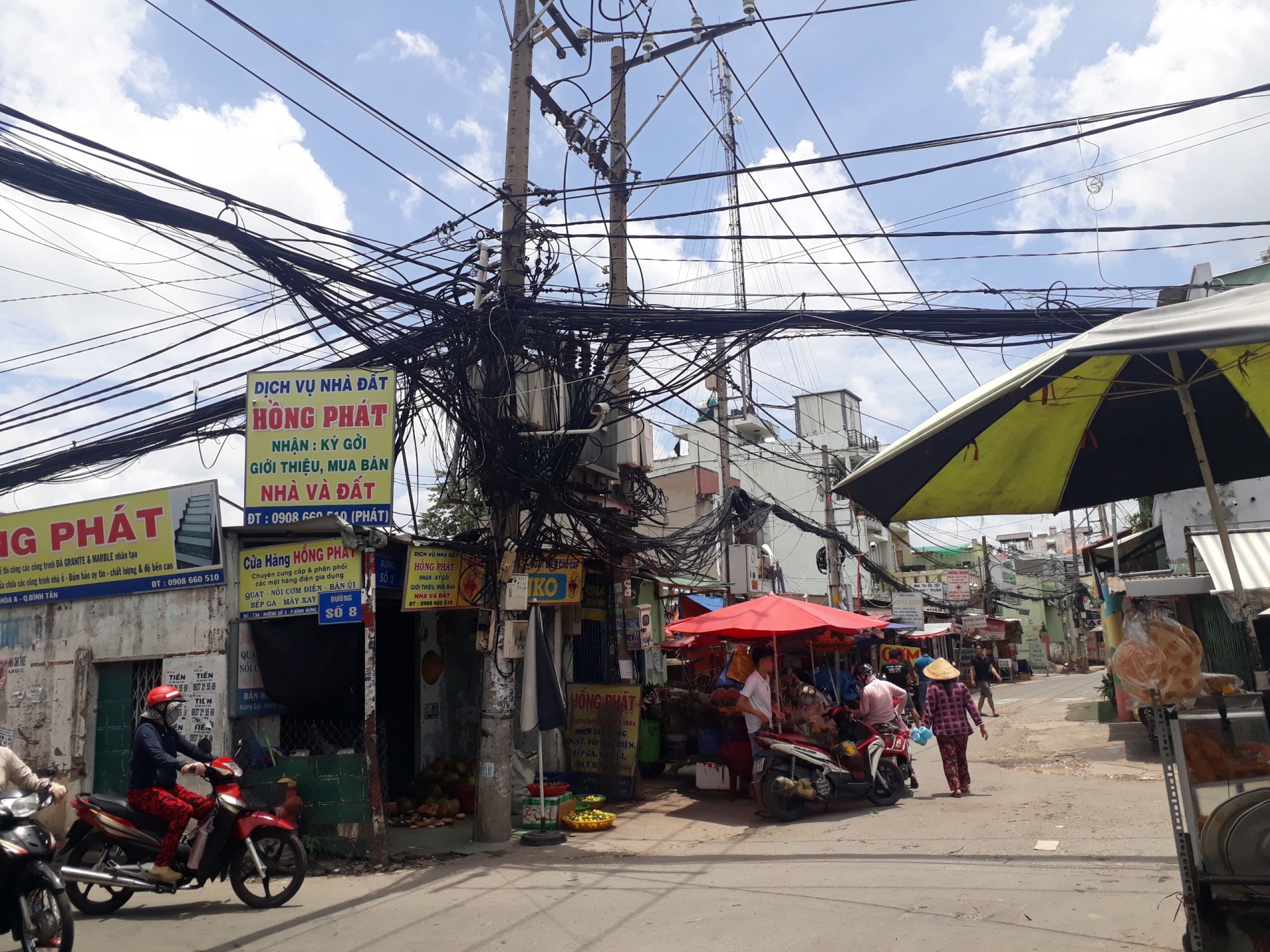 Người lao động chọn ở nhà trọ giá rẻ để tiết kiệm chi phí