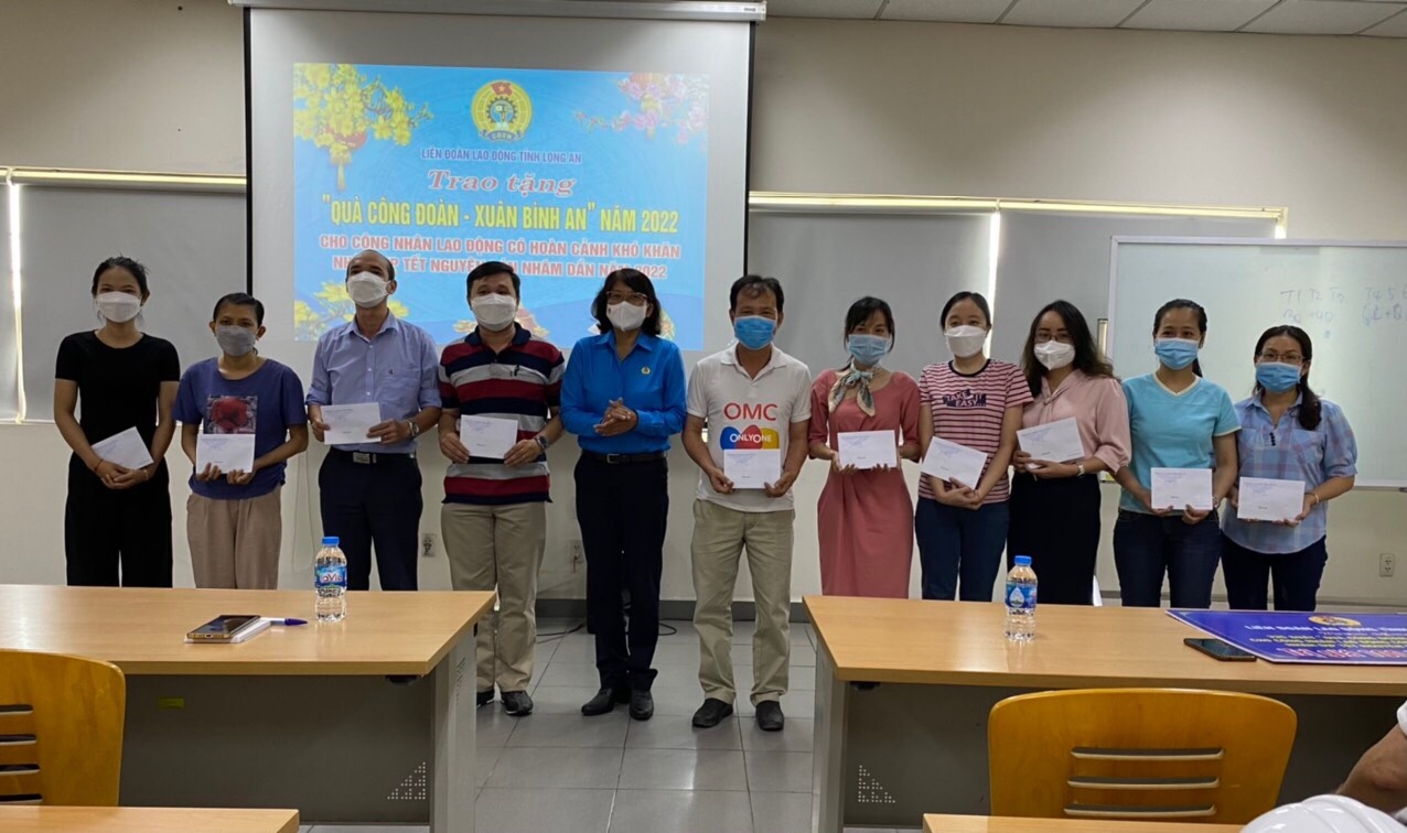 Công đoàn Long An chi hơn 81 tỷ đồng chăm lo Tết cho đoàn viên, NLĐ Công đoàn Long An chi hơn 81 tỷ đồng chăm lo Tết cho đoàn viên, NLĐ