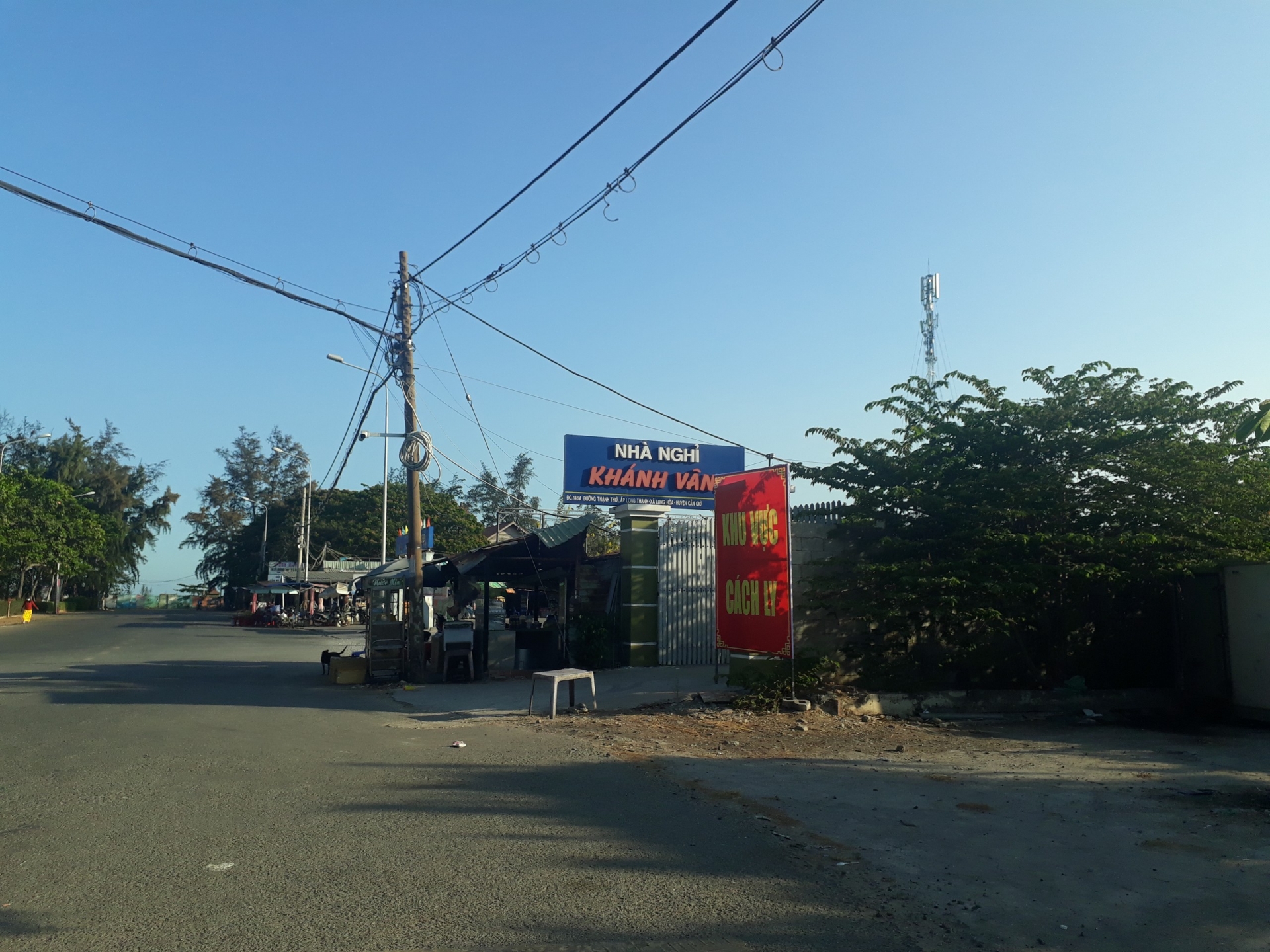 Cuộc sống của người dân gần khu cách ly người nghi nhiễm Covid - 19 tại Cần Giờ ra sao? cuoc song cua nguoi dan gan khu cach ly nguoi nghi nhiem covid 19 tai can gio ra sao