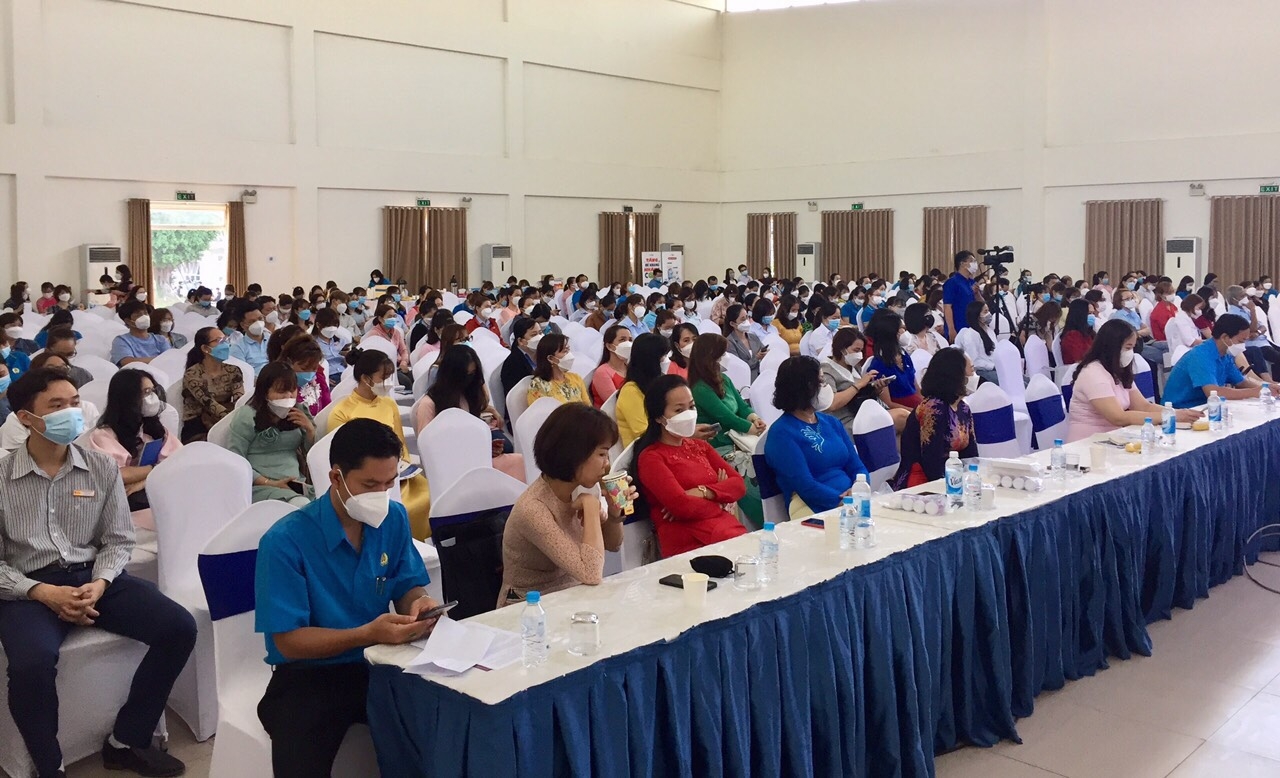 Công đoàn Bình Dương quan tâm đẩy mạnh công tác nữ công Công đoàn Bình Dương quan tâm đẩy mạnh công tác nữ công