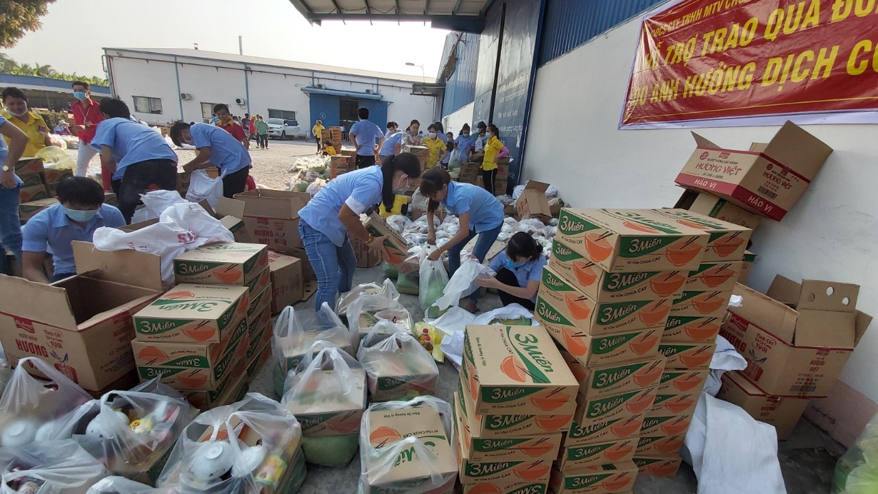 tang gao mi tom giup cong nhan song tot trong mua dich covid 19