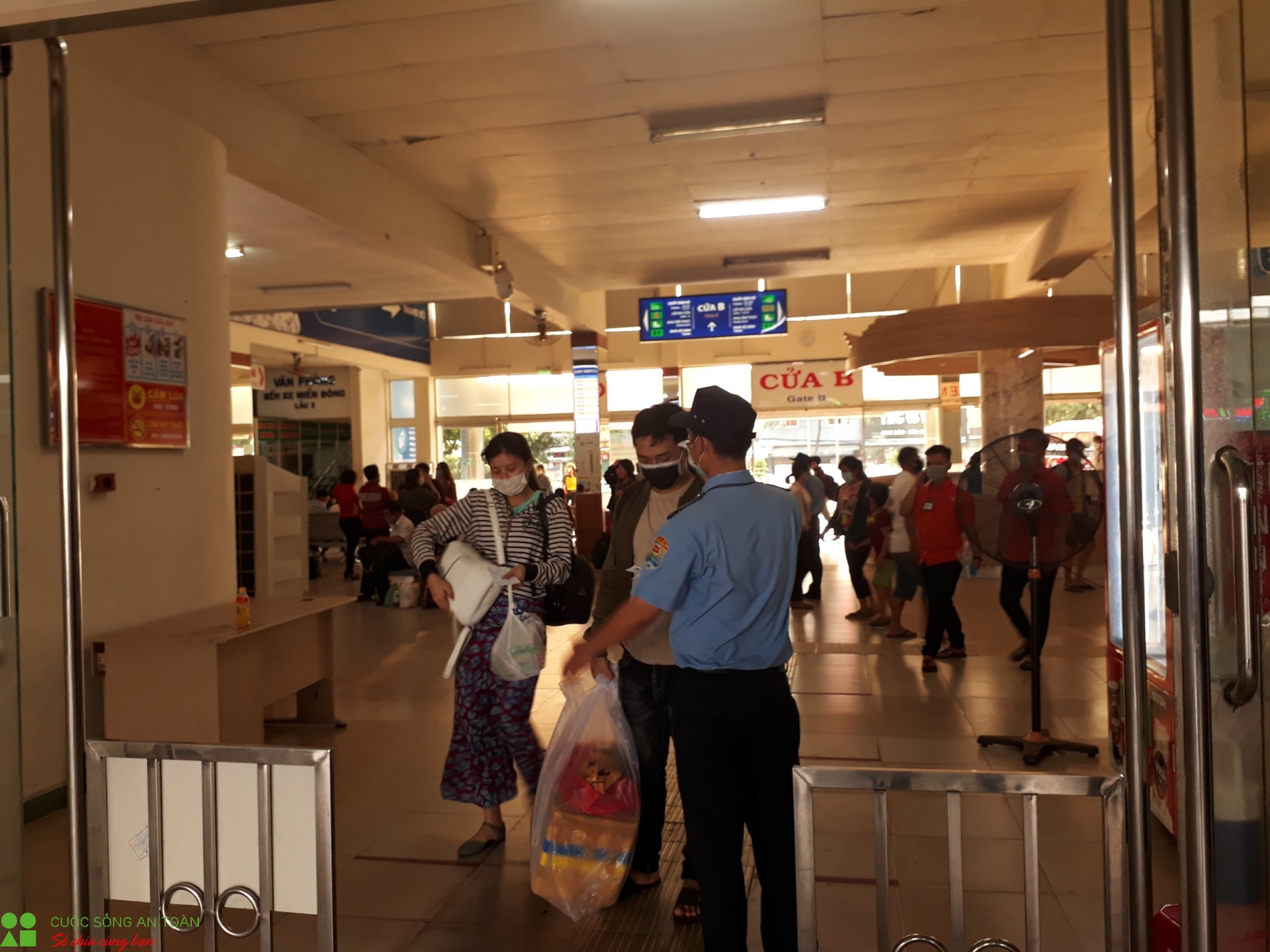 tap nap tai ben xe khach trong ky nghi le 304 lieu co an toan