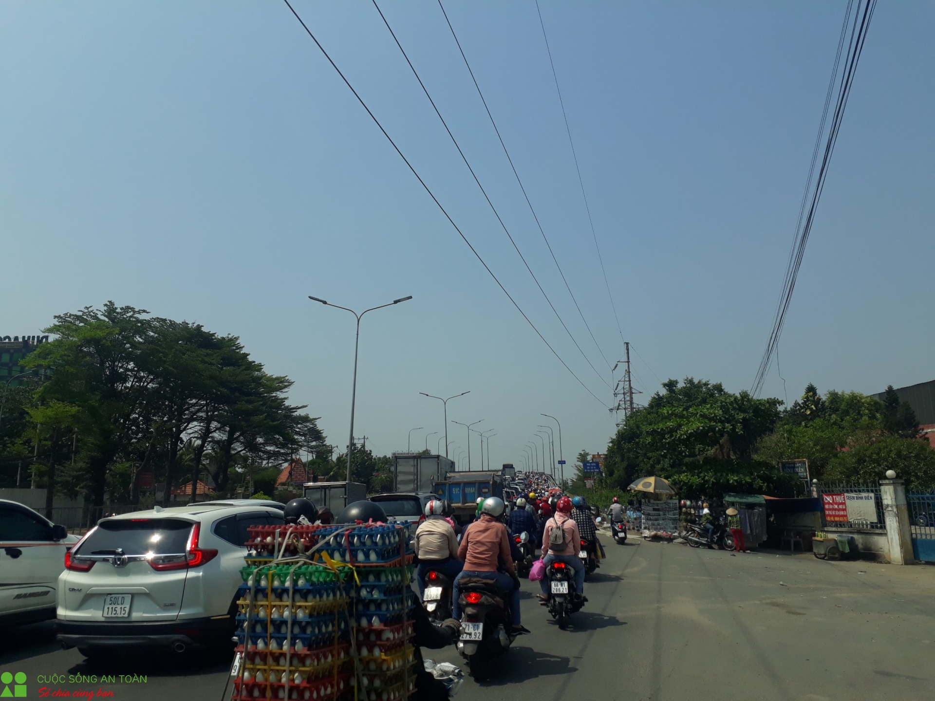 TP HCM về các tỉnh miền Tây kẹt cứng, người dân mỏi mệt vì nắng nóng tp hcm ve cac tinh mien tay ket cung nguoi dan moi met vi nang nong