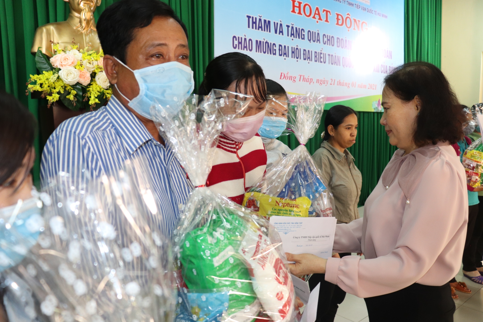 LĐLĐ Đồng Tháp tổ chức nhiều hoạt động hỗ trợ người lao động trong quý 1/2021