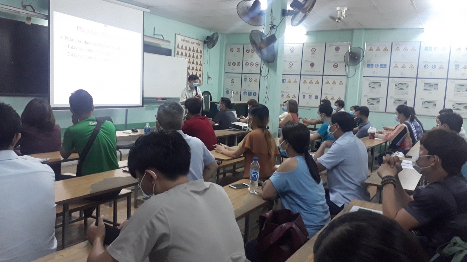 Chuyển đổi nghề nghiệp giúp người lao động thất nghiệp tìm kiếm nhiều cơ hội phát triển