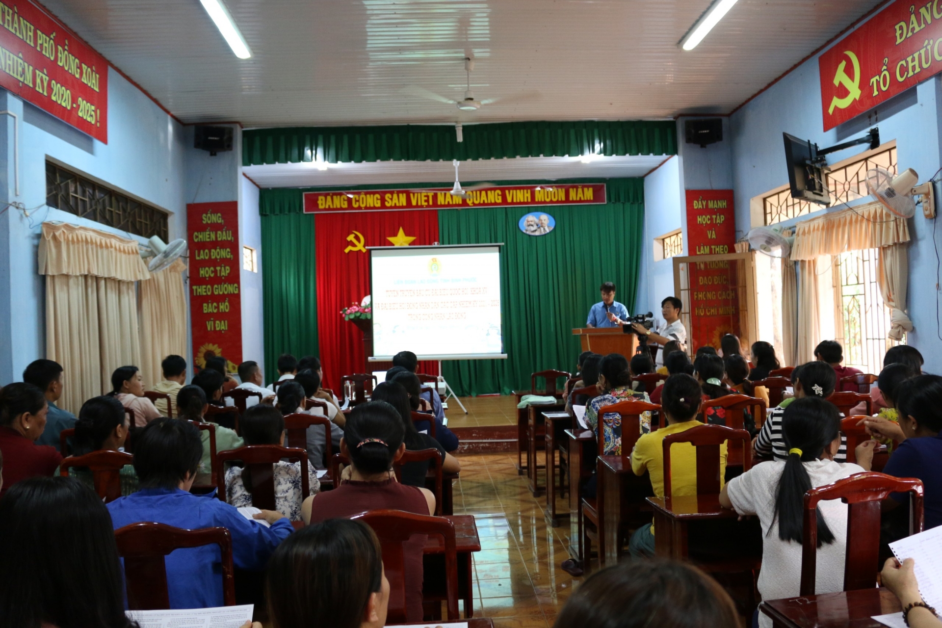 Bình Phước: Đẩy mạnh tuyên truyền bầu cử đến công nhân lao động trên địa bàn tỉnh