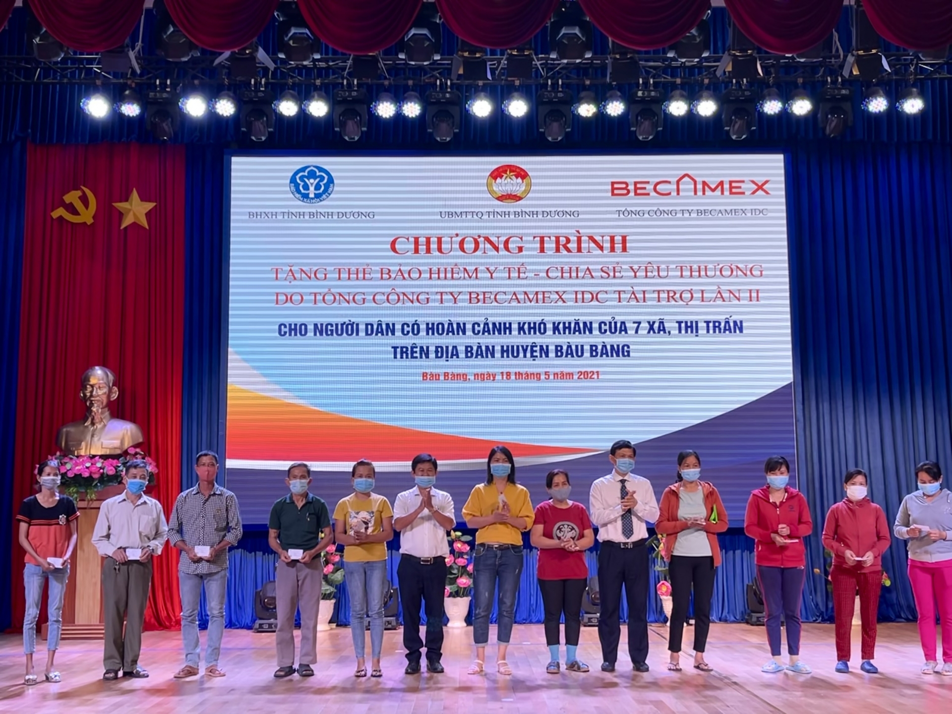 Becamex IDC tặng 2.000 thẻ bảo hiểm y tế cho người dân có hoàn cảnh khó khăn