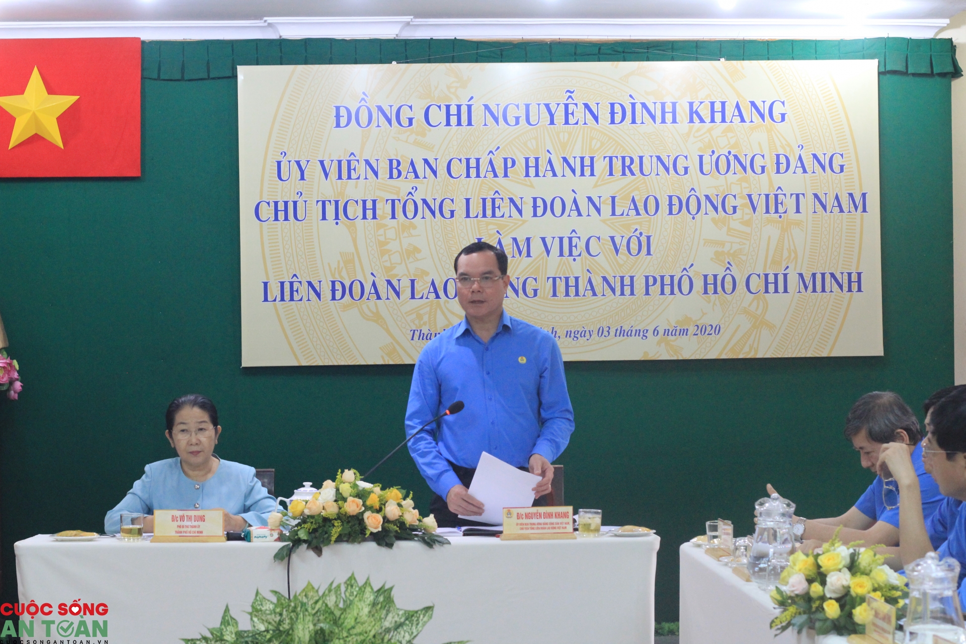Chú trọng chăm lo cho đoàn viên, người lao động bị ảnh hưởng do dịch Covid-19 chu trong cham lo cho doan vien nguoi lao dong bi anh huong do dich covid 19