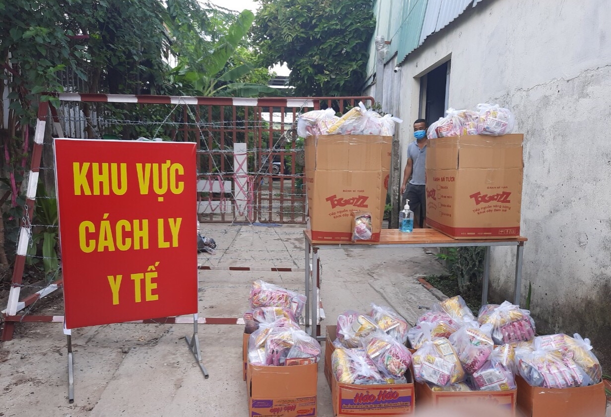 LĐLĐ TP HCM: Chăm lo gần 20.000 người lao động bị ảnh hưởng bởi dịch Covid-19 LĐLĐ TP HCM: Chăm lo gần 20.000 người lao động bị ảnh hưởng bởi dịch Covid-19