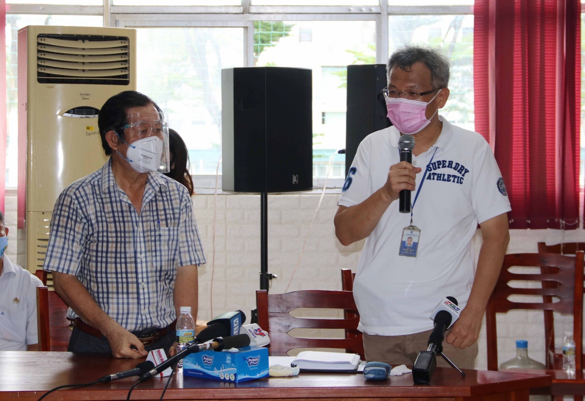Lãnh đạo TP HCM kiểm tra công tác phòng dịch tại Công ty PouYuen Lãnh đạo TP HCM kiểm tra công tác phòng dịch tại Công ty PouYuen