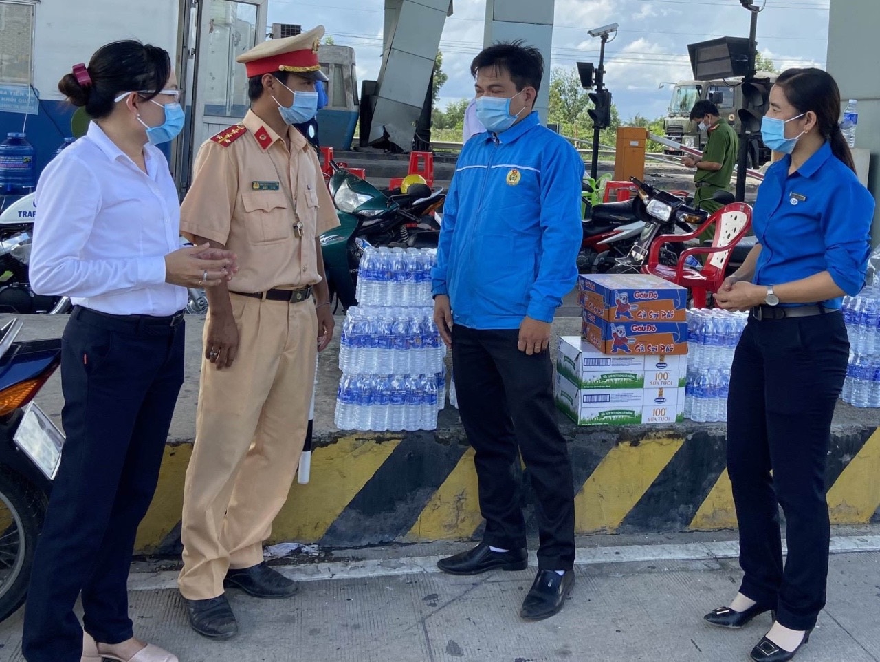 LĐLĐ huyện Châu Thành chung tay hỗ trợ phòng, chống dịch Covid-19