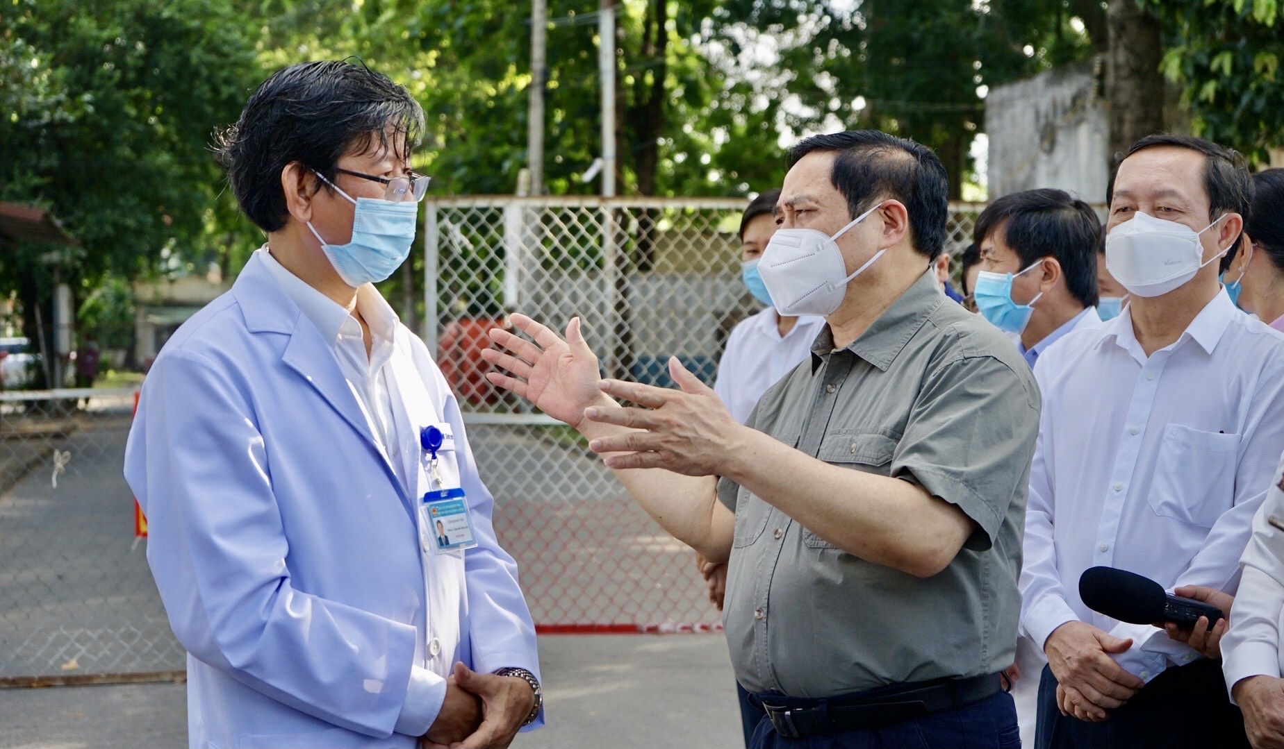 Thủ tướng Chính phủ Phạm Minh Chính kiểm tra công tác phòng, chống dịch tại Bình Dương Thủ tướng Chính phủ Phạm Minh Chính kiểm tra công tác phòng, chống dịch tại Bình Dương