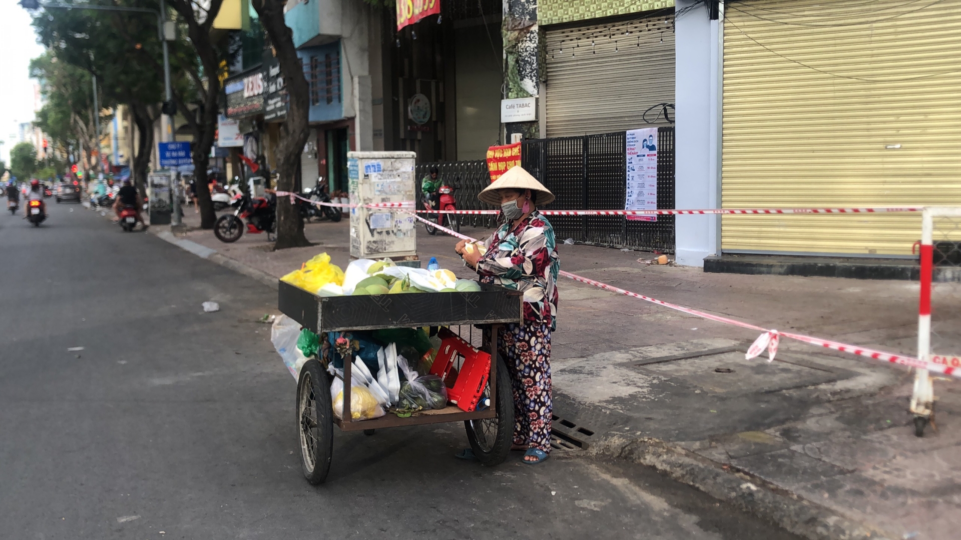 Người lao động tự do chật vật mưu sinh khi giãn cách xã hội vì dịch Covid -19