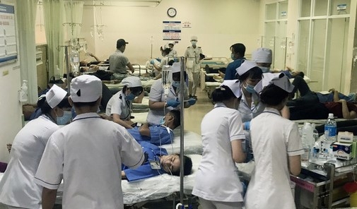 Hơn 100 công nhân Great Kingdom Giang Điền nhập viện do nghi ngộ độc sau ăn hon 100 cong nhan great kingdom giang dien nhap vien do nghi ngo doc sau an