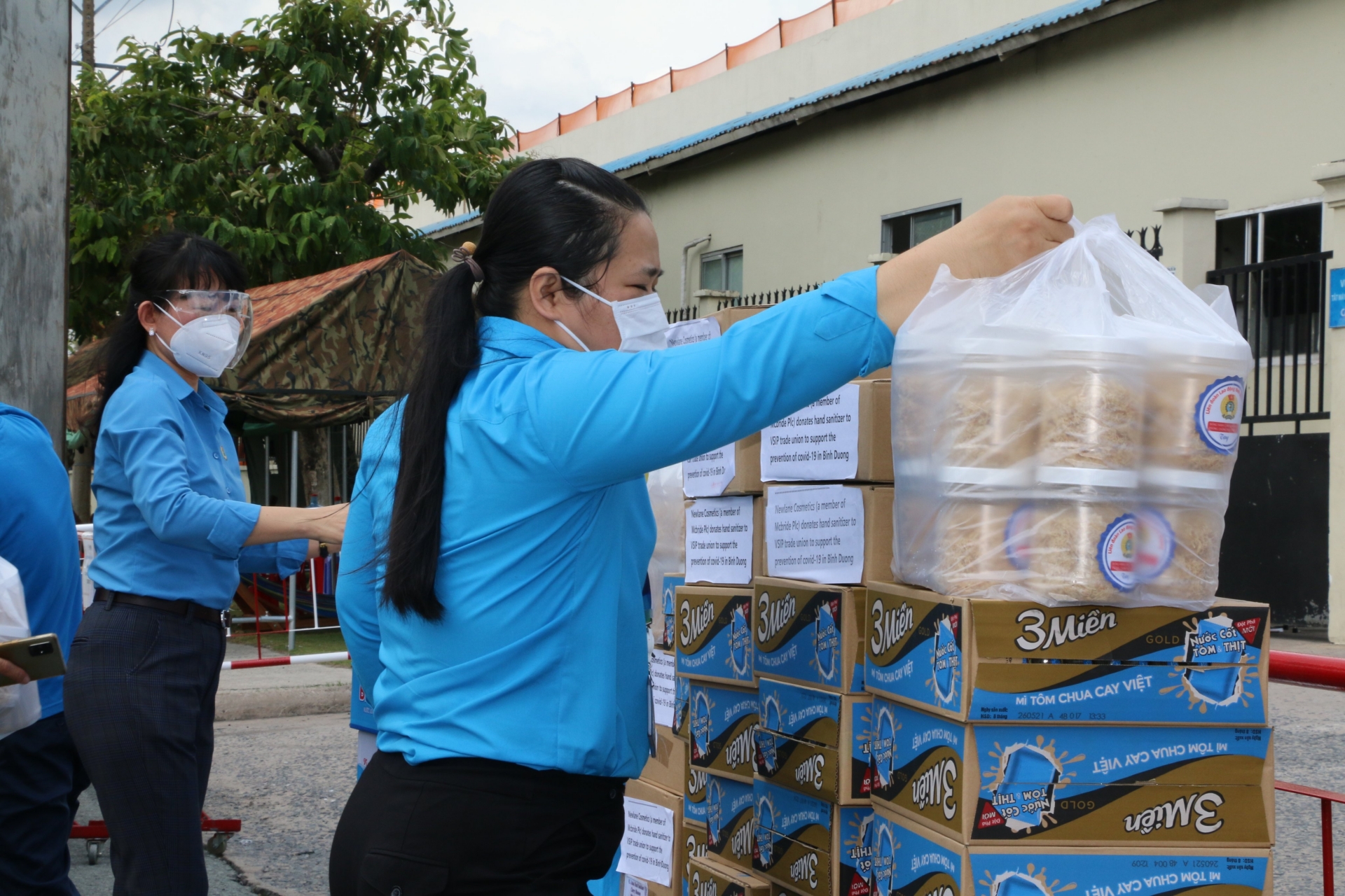 Tập trung nguồn lực hỗ trợ người lao động trong khu cách ly, phong tỏa