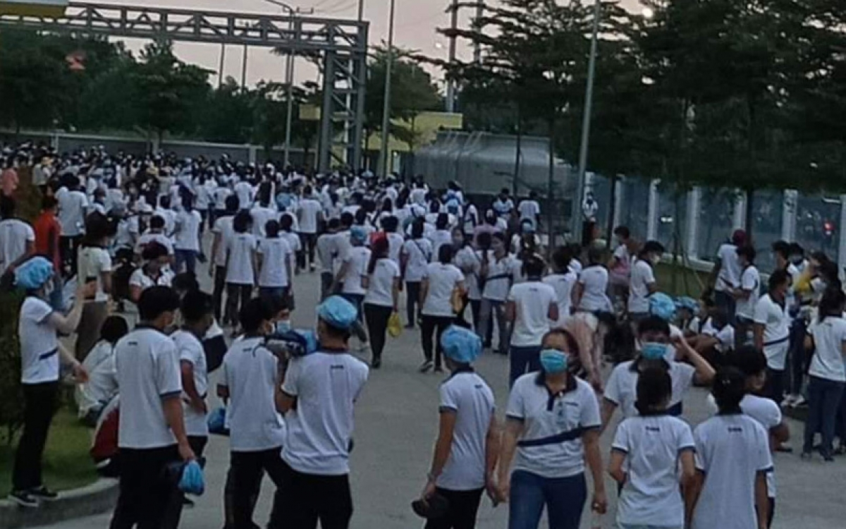 Bình Dương: Thực hư về hàng trăm công nhân bỏ chạy vì sợ xét nghiệm Covid-19