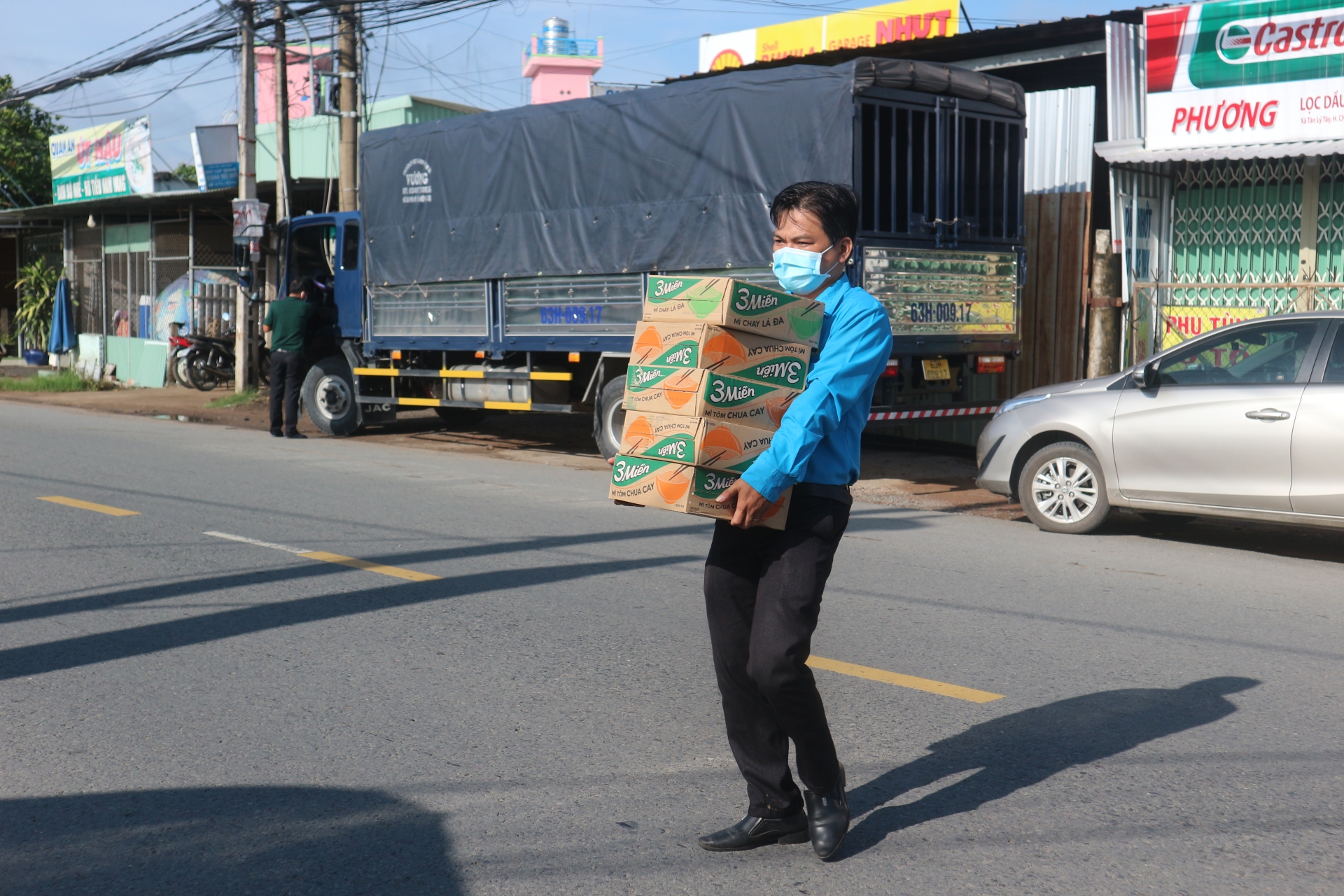 "Gian hàng 0 đồng" và cái tâm của Chủ tịch LĐLĐ huyện Châu Thành, Tiền Giang "Gian hàng 0 đồng" và cái tâm của Chủ tịch LĐLĐ huyện Châu Thành, Tiền Giang