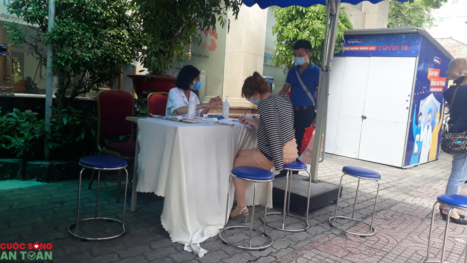 TP HCM tăng cường các biện pháp phòng dịch Covid-19 đến người dân tp hcm tang cuong cac bien phap phong dich covid 19 den nguoi dan