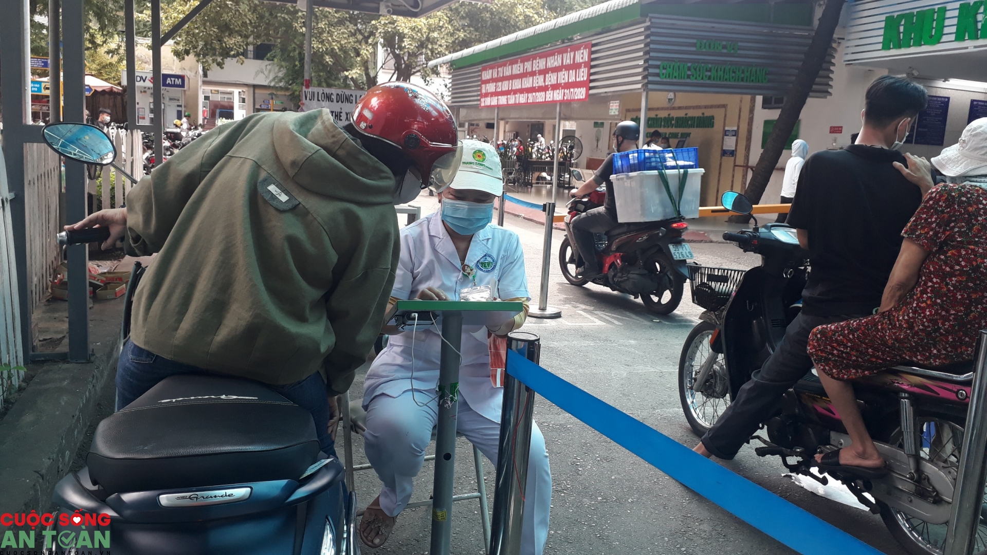 undefined 2417 z2013671878640 be0c812e818402d8df50d84e00f3e815