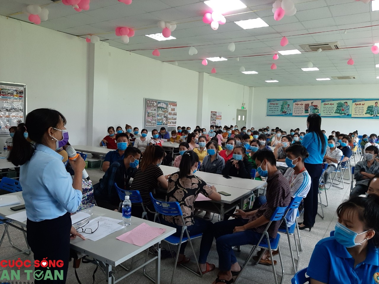 undefined 4709 z2041310322825 46f8977279890a0cf183e8980072077f