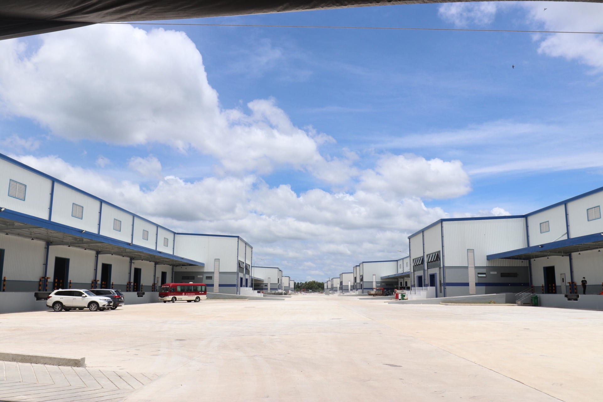 Chủ tịch nước Nguyễn Xuân Phúc: Kiểm tra công tác phòng, chống dịch tại Bình Dương Chủ tịch nước Nguyễn Xuân Phúc: Kiểm tra công tác phòng, chống dịch tại Bình Dương