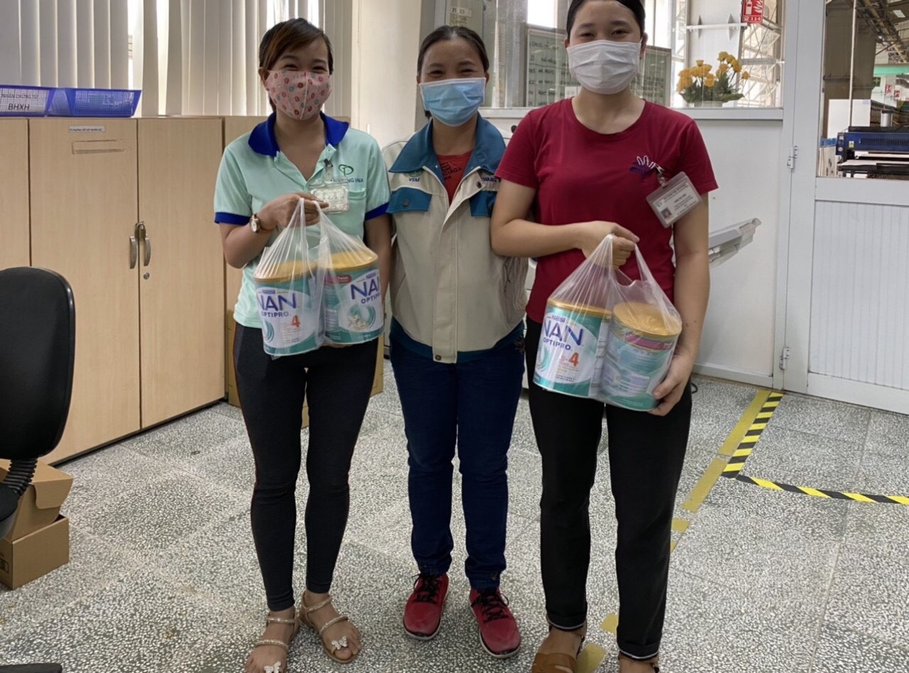 Nghĩa tình Công đoàn Taekwang Vina gửi đến người lao động trong mùa dịch