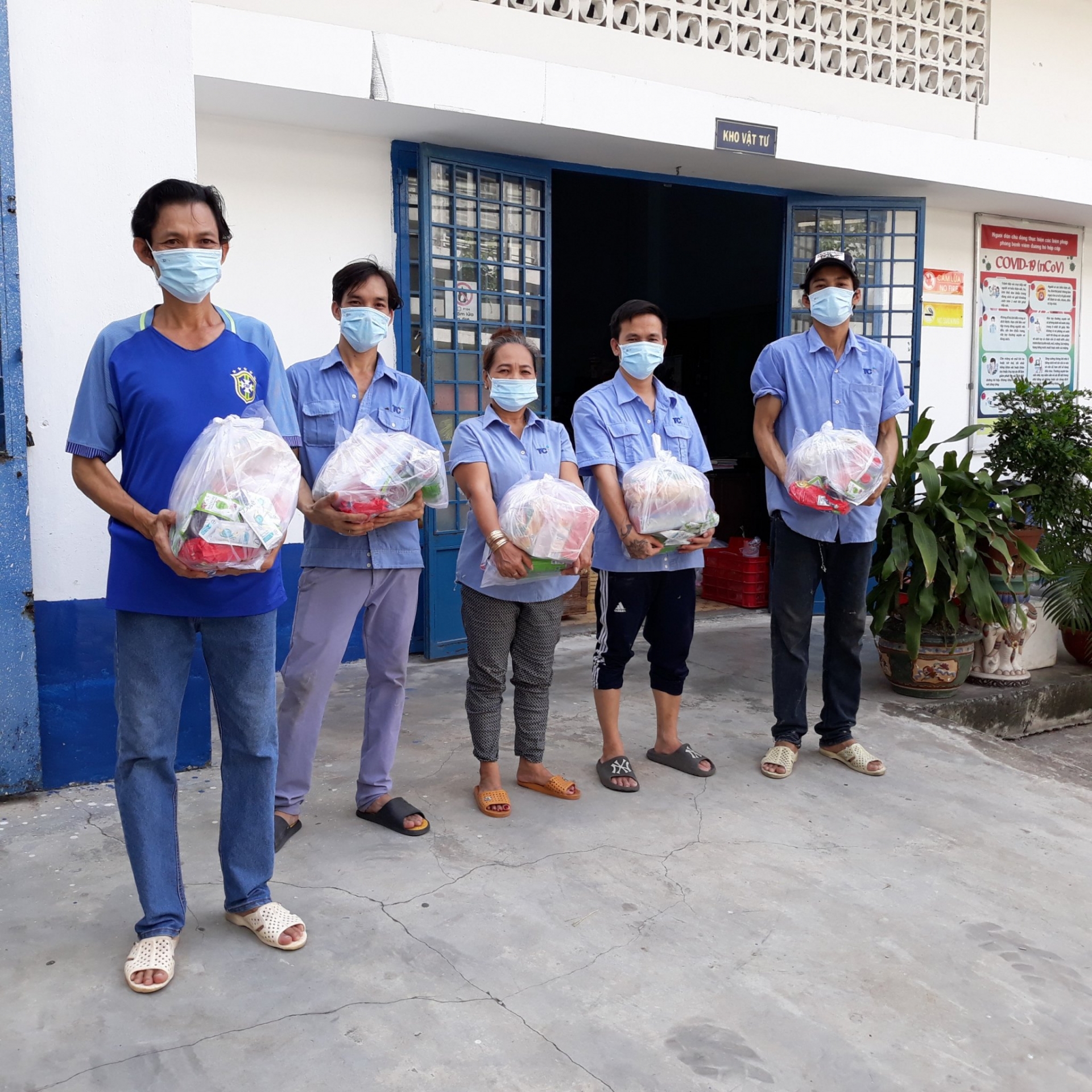 Công đoàn chăm lo cho người lao động khi thực hiện “3 tại chỗ”