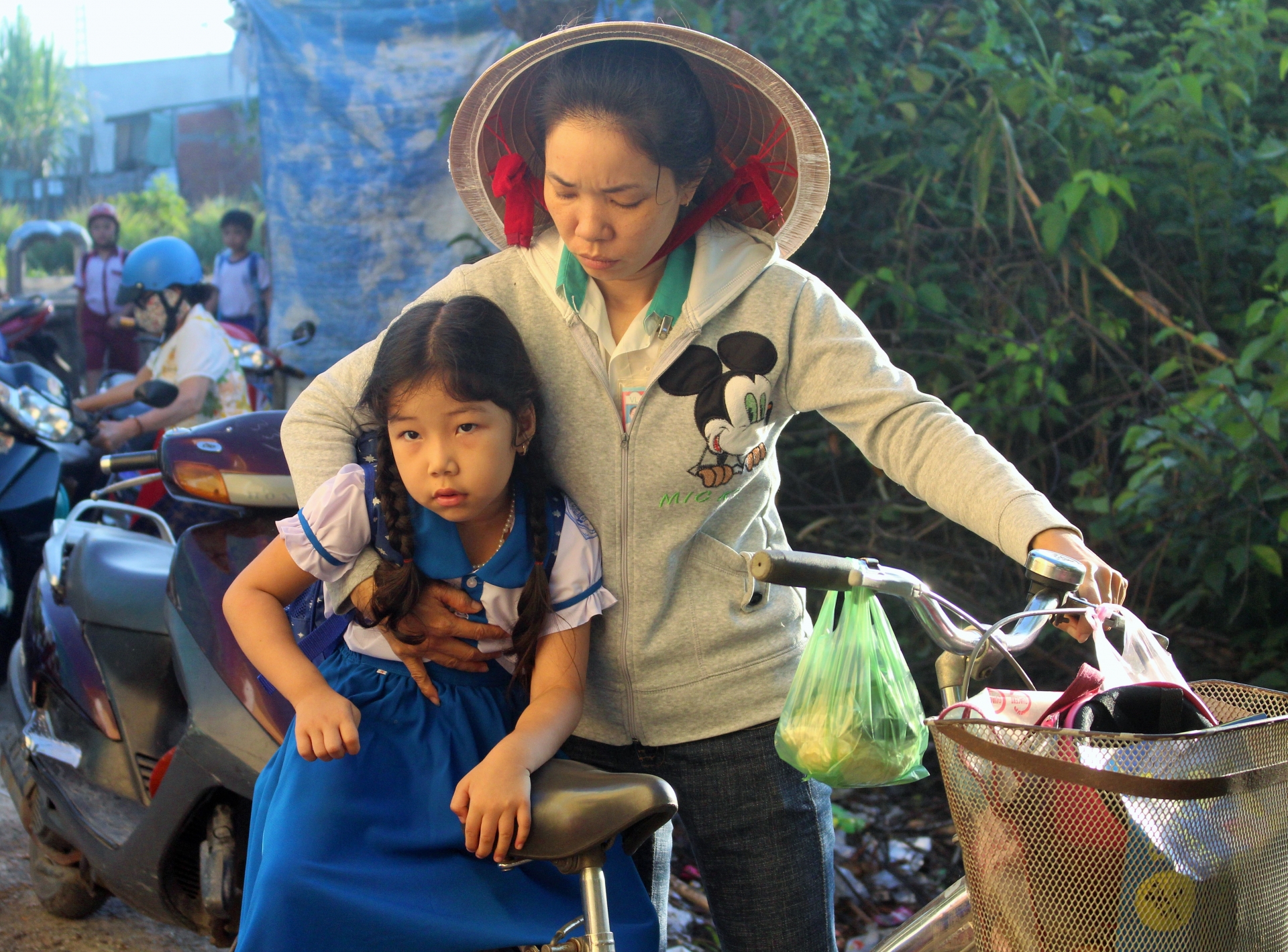 5251 cung con yyn tryyng ryi my lyi yi lam