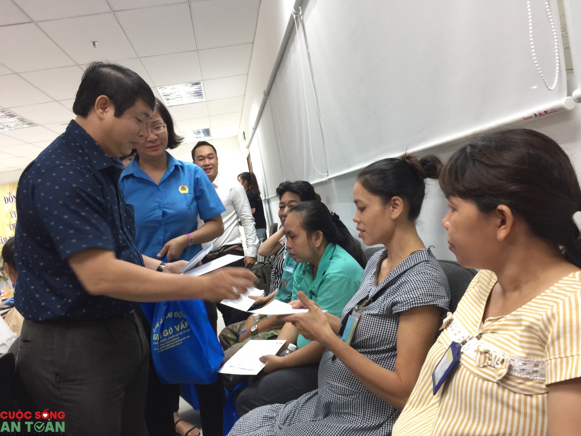 undefined 1933 z2066190707395 aebbd507a8af345dec49a0648bc66331