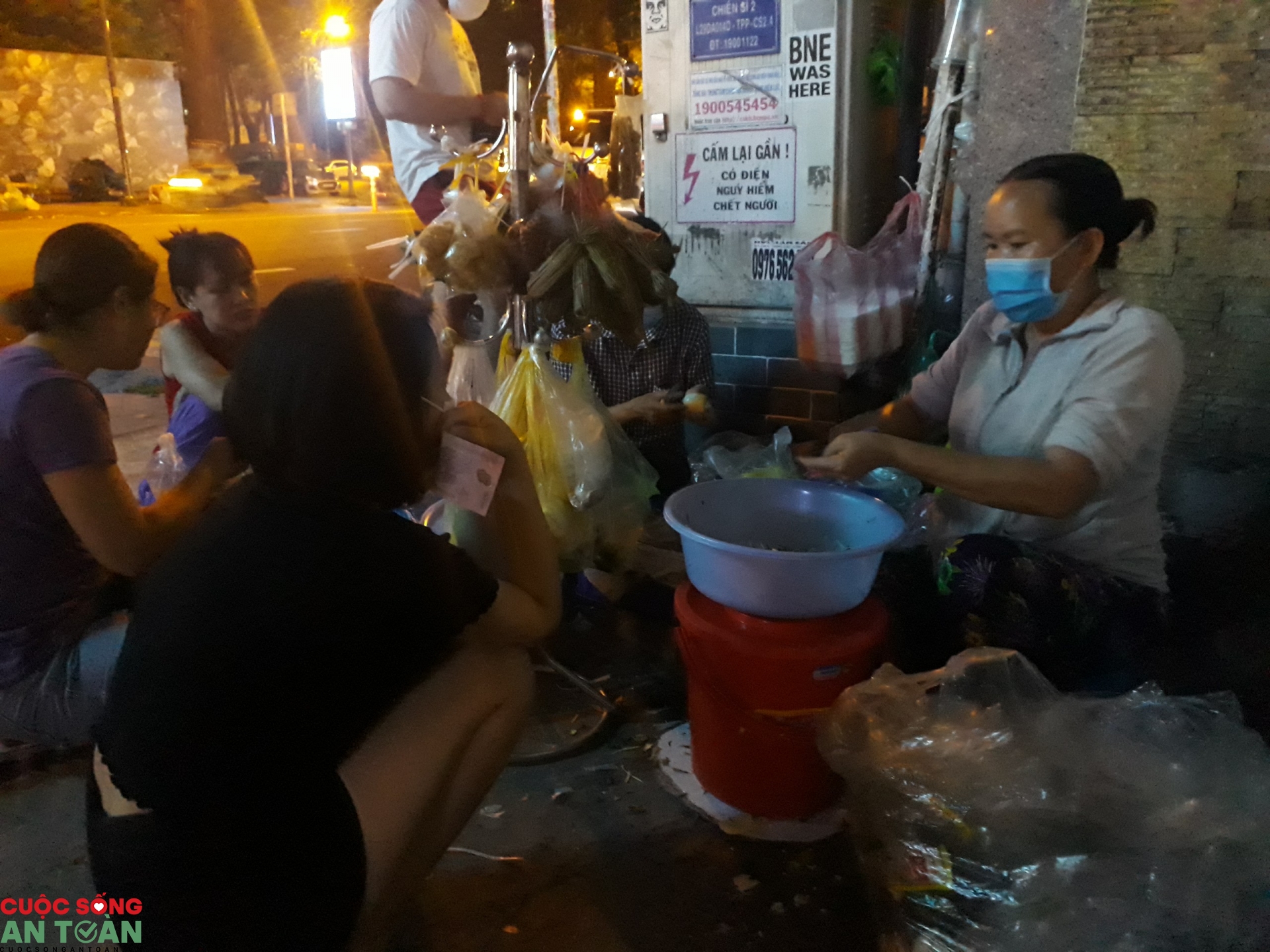 1833 z2070896897519 8ae834890fb012eebe3e07fde15fa812