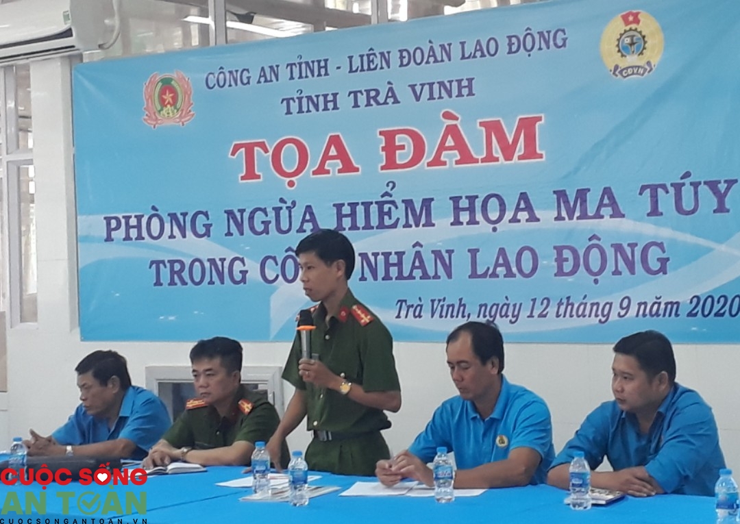 2128 z2073018813031 c6ddf29953ecf63769841edff1fa60d9