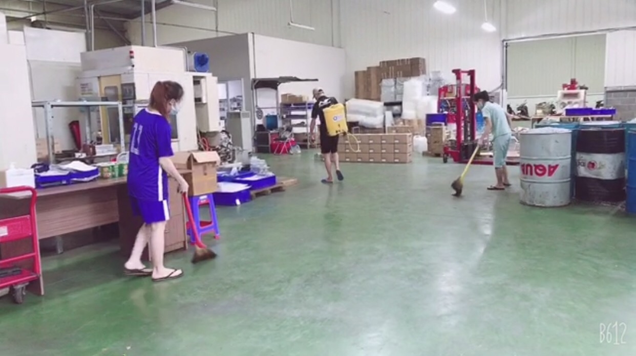 Bữa cơm công nhân “3 tại chỗ” thêm nhiều thịt, cá nhờ công đoàn hỗ trợ 1 triệu đồng