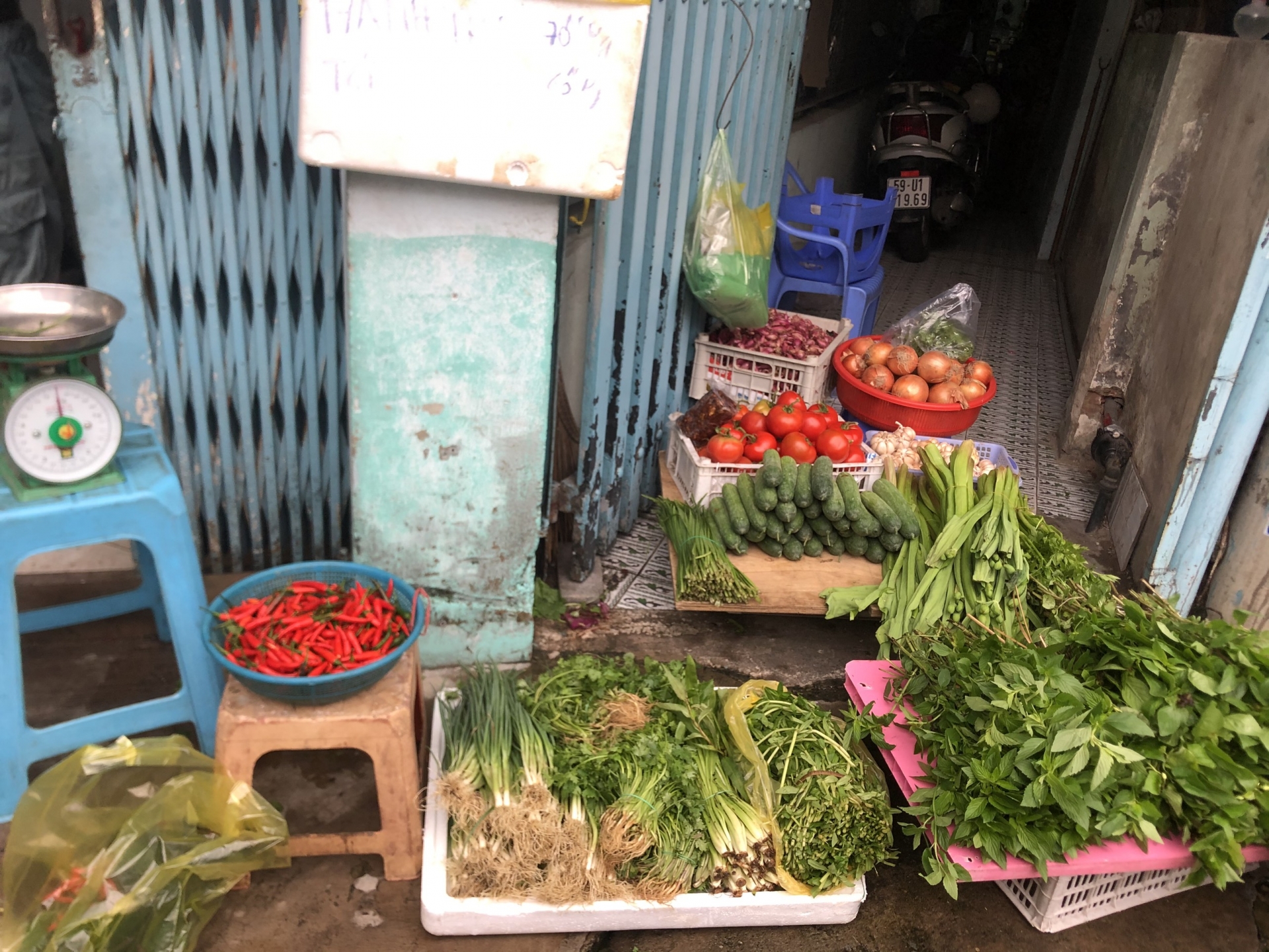 Ngày đầu tiên quận 7 mở cửa hoạt động thí điểm sau thời gian dài vì dịch bệnh Covid -19