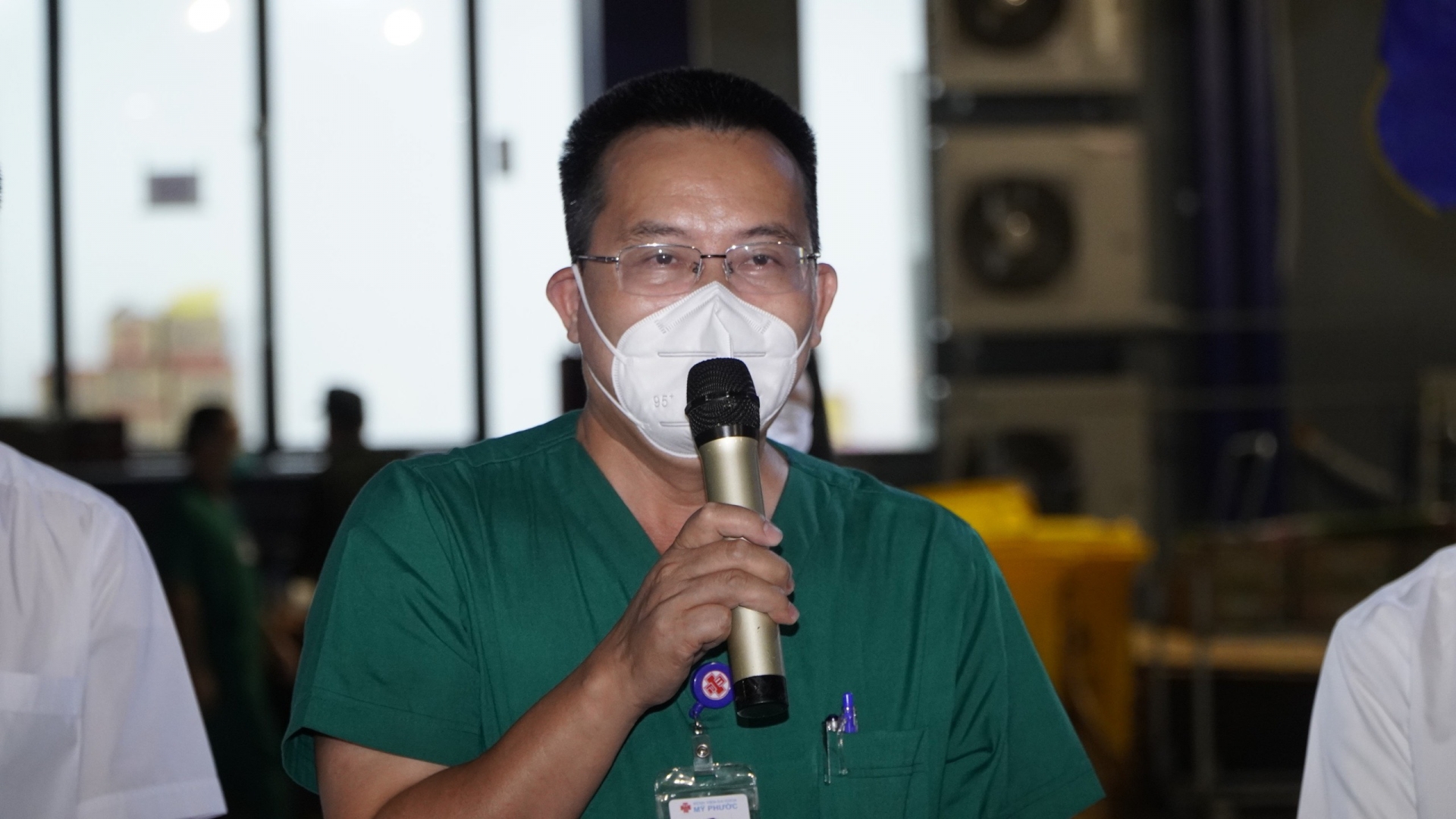 Trung thu đặc biệt của hơn 1200 em nhỏ đang điều trị Covid-19 tại Bình Dương