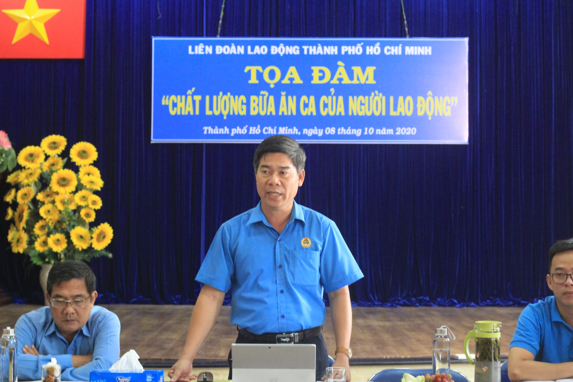 Cần phải nâng cao chất lượng bữa ăn ca của người lao động Cần phải nâng cao chất lượng bữa ăn ca của người lao động