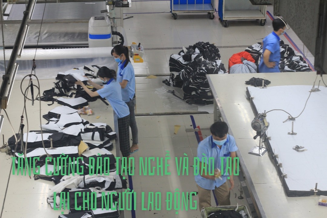 Tăng cường đào tạo nghề và đào tạo lại cho người lao động Tăng cường đào tạo nghề và đào tạo lại cho người lao động