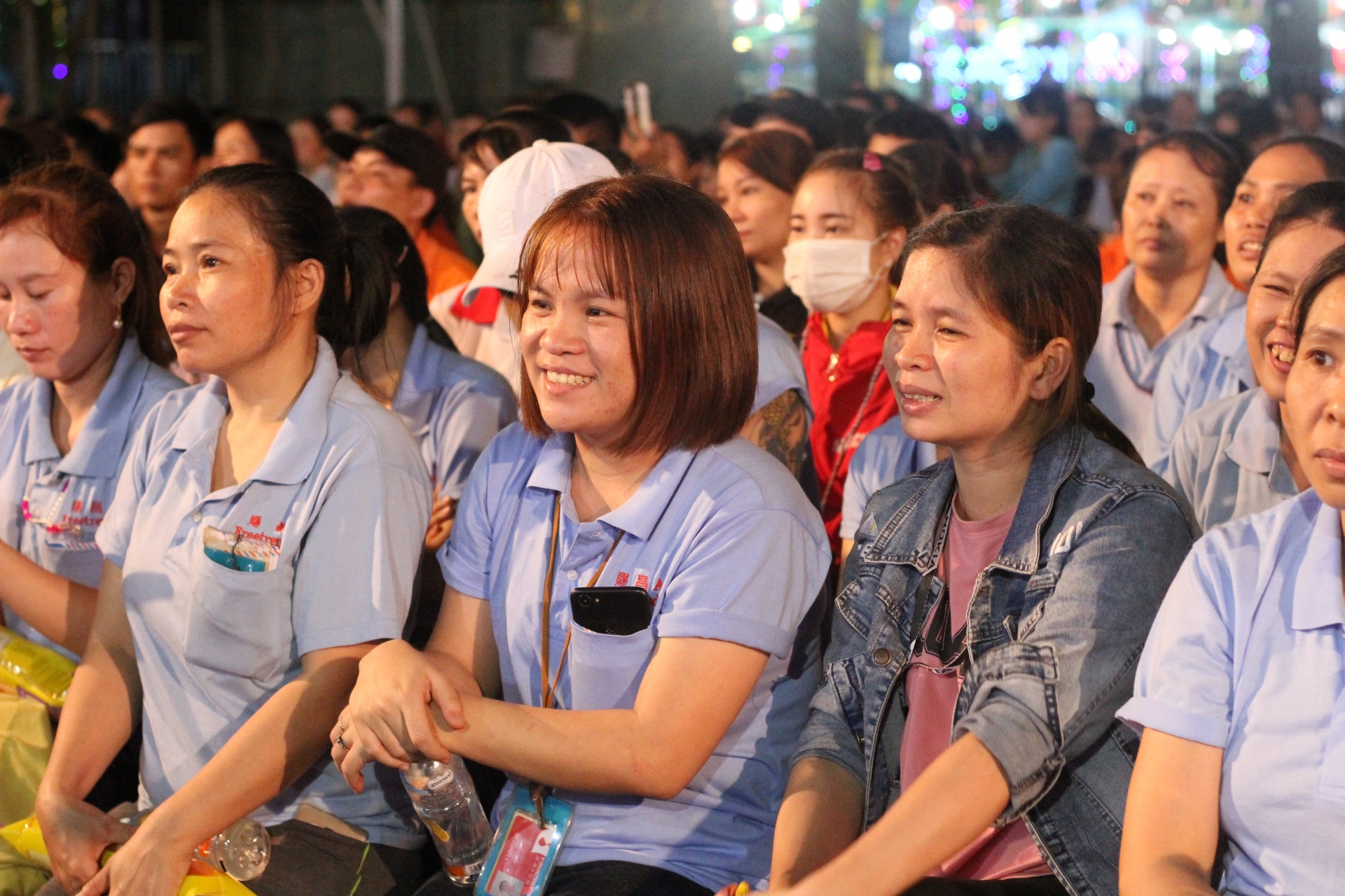 Không để người lao động bị bỏ lại phía sau trong dịp Tết nguyên đán 2021 Không để người lao động bị bỏ lại phía sau trong dịp Tết nguyên đán 2021